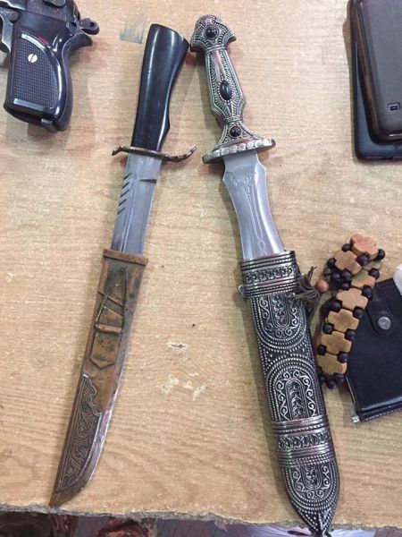Пистолет и два ножа: через КПВВ в Донбассе пытались пройти с оружием (ФОТО)