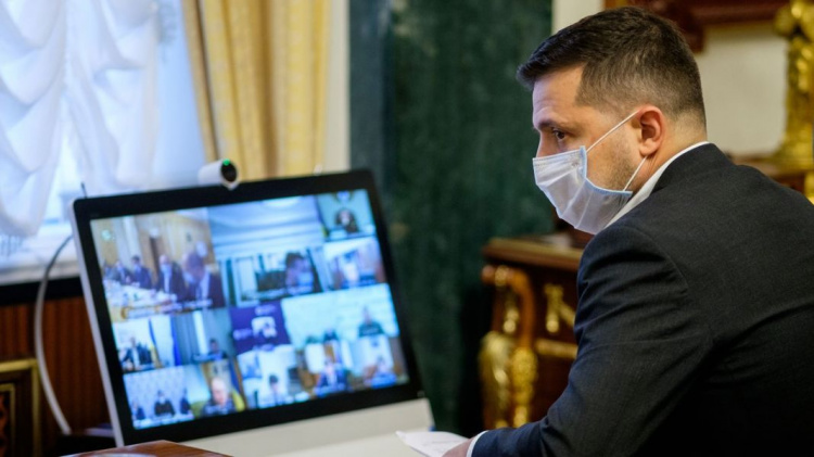 Как протекает коронавирусная болезнь у Президента Украины Владимира Зеленского?