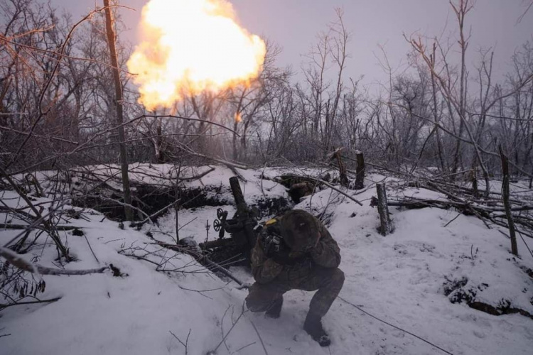 Росіяни намагаються просунутися на п’яти напрямках на Донбасі – ситуація та карта
