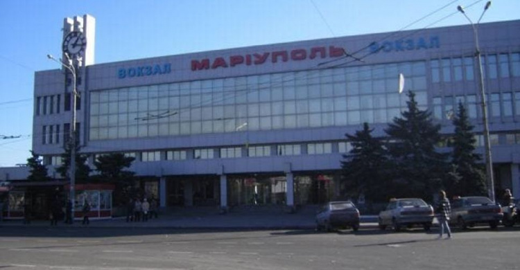 Движение поездов в Мариуполе приостановлено — официально