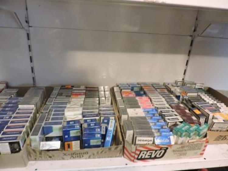 С начала года в Мариуполе конфисковали товаров без лицензии на свыше 120 тысяч гривен
