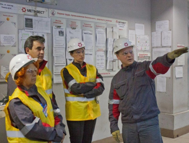 Обещания по улучшению экологии в Мариуполе металлурги «Азовстали» выполняют согласно графику