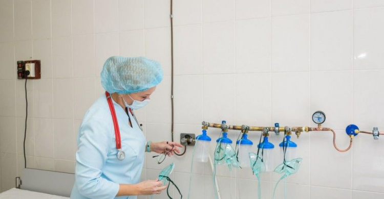Металлурги обеспечивают кислородом больницы Мариуполя в необходимом объеме