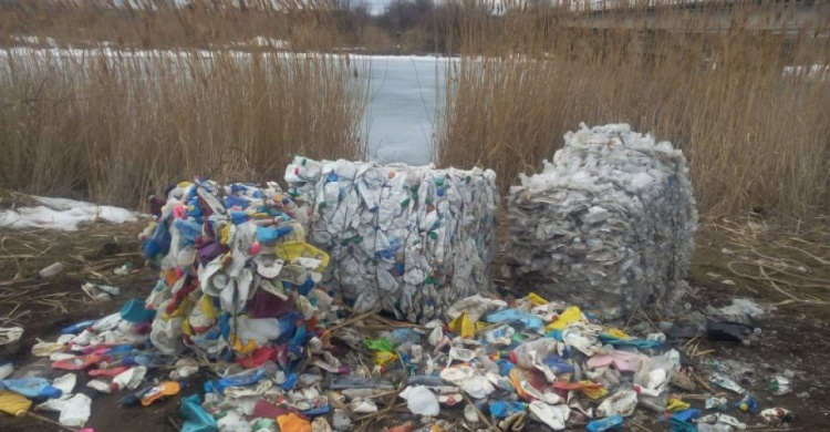 Мариупольцев приглашают на уборку водоемов от пластика