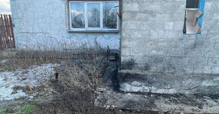 Рядом с Мариуполем сбросили взрывные устройства: повреждены школа и жилье (ДОПОЛНЕНО)