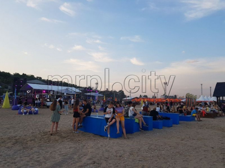 MRPL City Fest 2021 уже стартовал на мариупольском побережье: первые подробности