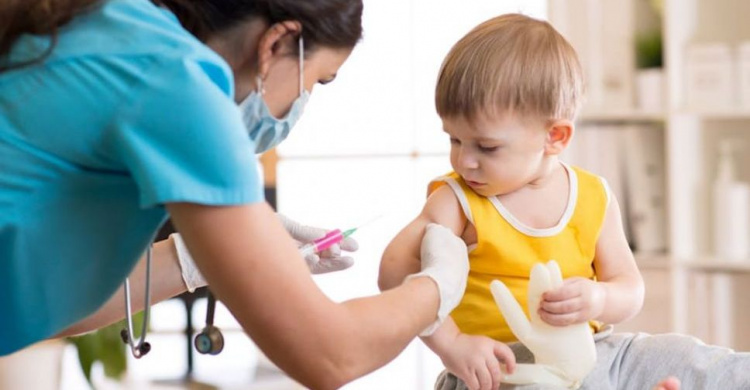Родителей призывают вакцинировать детей от полиомиелита на Донетчине