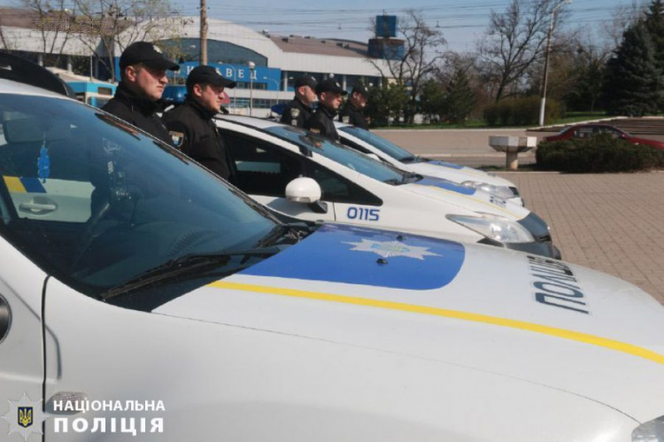 В Мариуполе на защиту жителей вышли усиленные патрули (ФОТО)