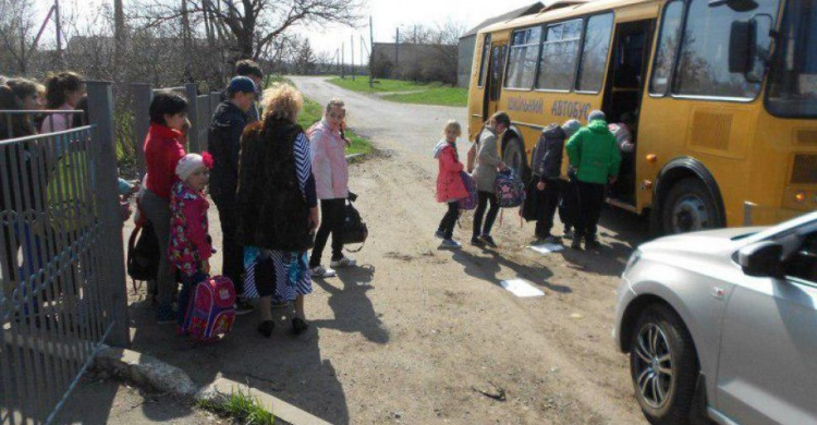 На Донетчине прошла экстренная эвакуация детей из школы из-за гранаты (ФОТО)