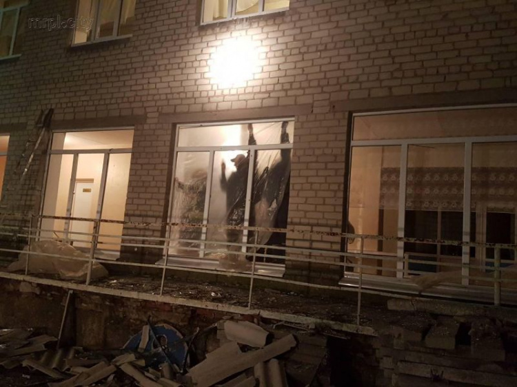 В Новолуганске после обстрела выявили десятки элементов РСЗО 
