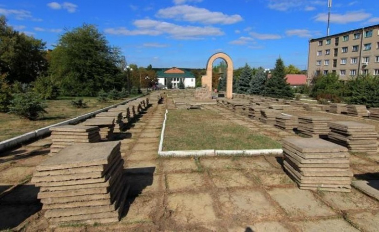 В Донецкой области до конца года восстановят семь парков и скверов