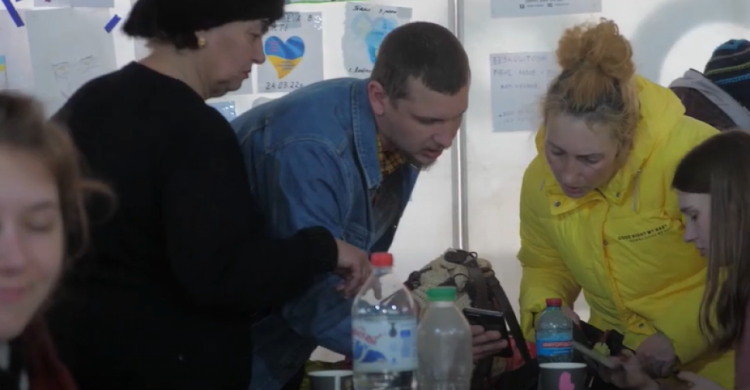 В Запорожье работает Центр помощи беженцам из Мариуполя