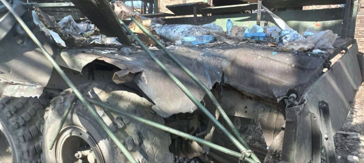 На «Азовстали» в Мариуполе оккупанты обстреляли эвакуационный автомобиль