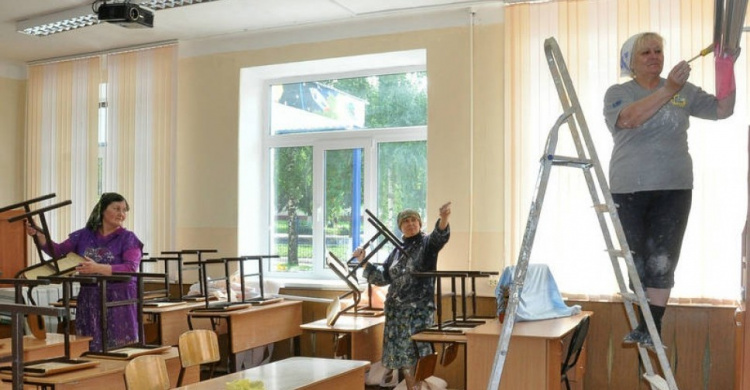 Мариуполь станет первым городом в Украине, где родителей избавят от ремонтов школ? (ВИДЕО)