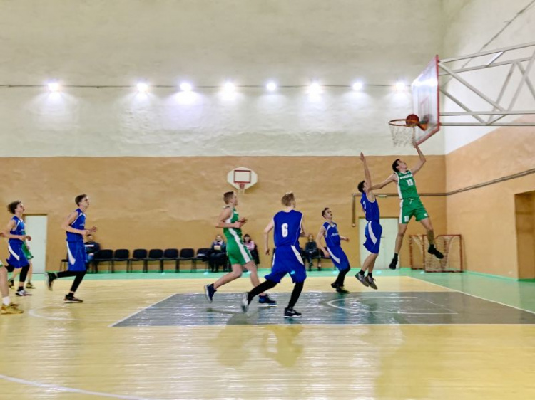 Победители Кубка Донбасса по баскетболу поедут на матч Украина-Испания