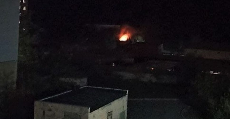 Мариупольцы сообщили о взрыве и пожаре на электроподстанции