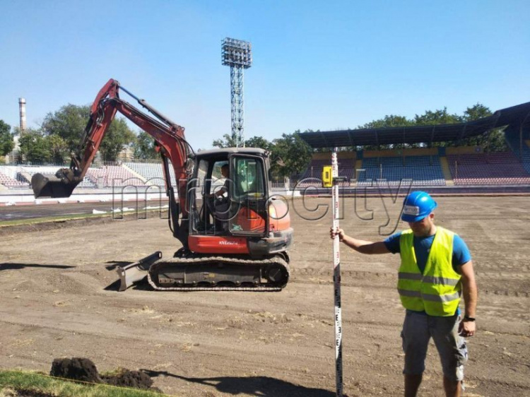 В Мариуполе на футбольном поле с подогревом будут проводить матчи Лиги Европы