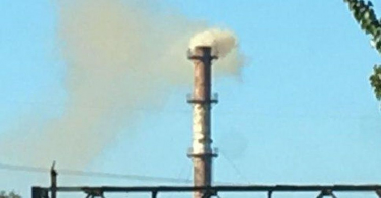 Суд идёт: «Азовэлектросталь» выбрасывает нефильтрованные выхлопы на мариупольцев, игнорируя госинспекторов (ФОТО+ВИДЕО)