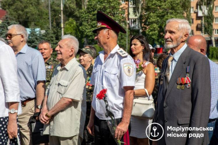 В Мариуполе почтили память жертв Второй мировой войны