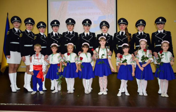 В Мариуполе наградили лучших полицейских Донецкой области (ФОТО+ВИДЕО)