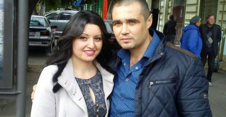 Свадьба за решеткой: моряк, задержанный РФ при переходе в Мариуполь, женился в СИЗО