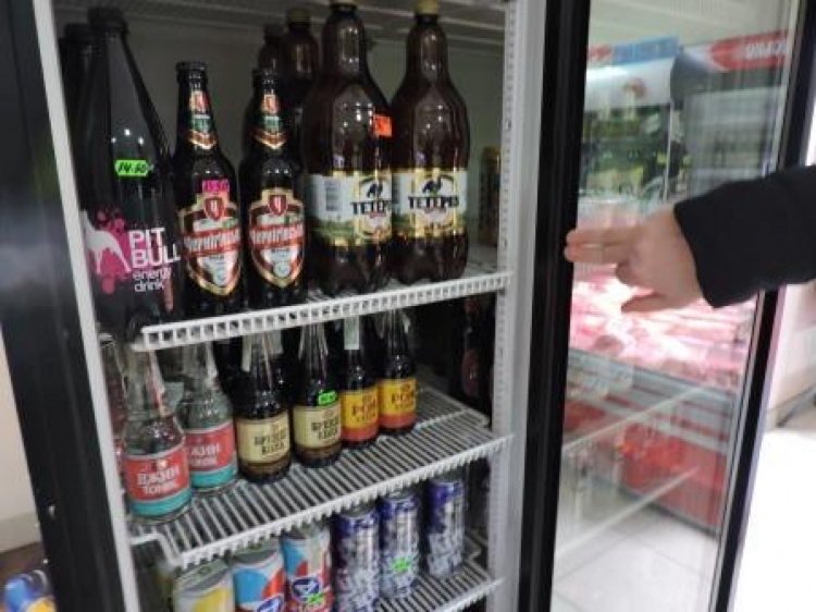 В Мариуполе вблизи дошкольного учреждения нелегально торговали алкоголем