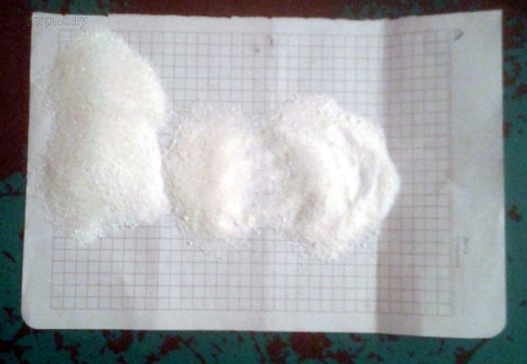 Мариупольчанке за ванильный сахар с амфетамином грозит 10 лет с конфискацией (ФОТО)