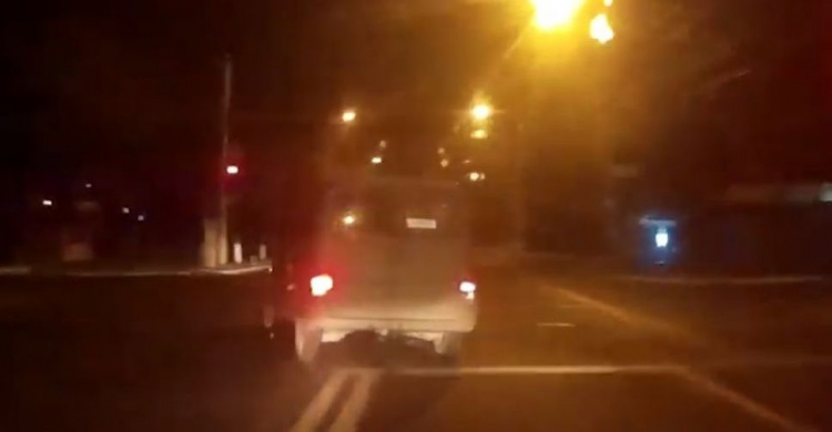 Погоня в Мариуполе. Пьяного водителя остановил только тупик (ВИДЕО)