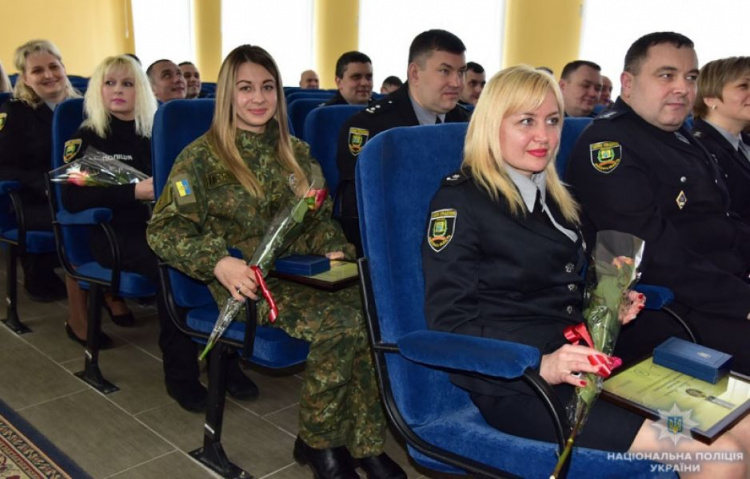 Каждый четвертый полицейский в Донецкой области – женщина