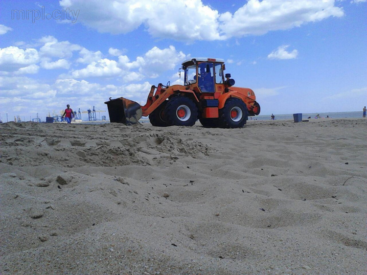 На «Песчанке» в Мариуполе создают аналог топового пляжа мирового уровня (ФОТОФАКТ)