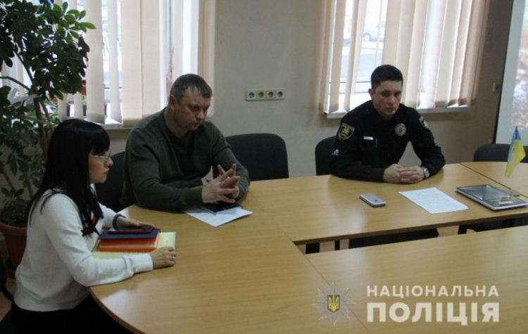 Для связи с участковыми полицейскими в Мариуполе создадут Telegram-канал (ФОТО)