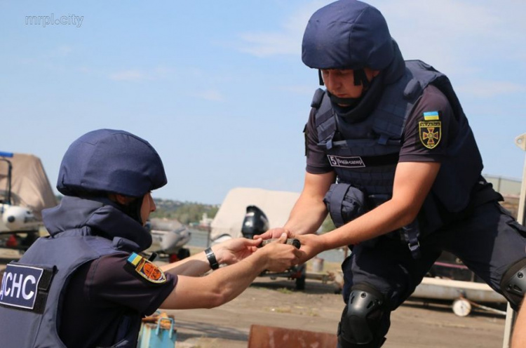 За неделю на Донбассе обезвредили 900 взрывоопасных предметов (ФОТО+ВИДЕО)