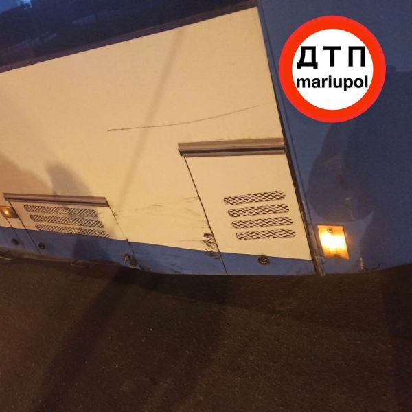 В Мариуполе троллейбус попал в ДТП