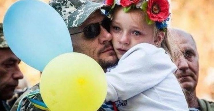Мариуполь увидит фотоистории «Отцов», погибших на Донбассе