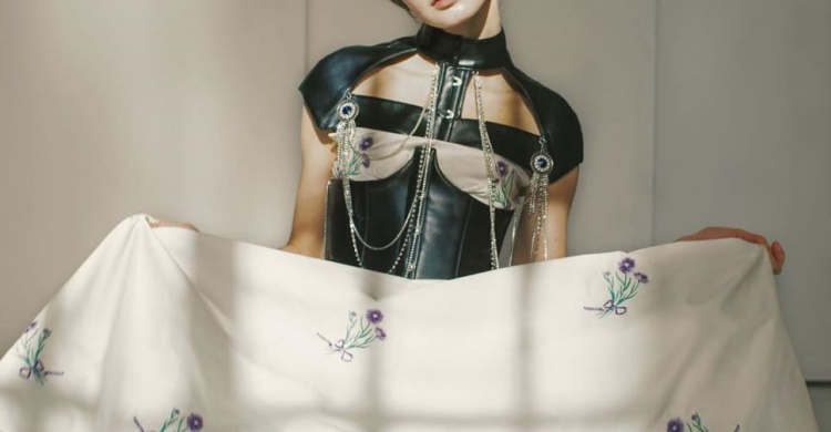 Мариупольчанка представила свою коллекцию на Неделе моды в Париже (ФОТО)
