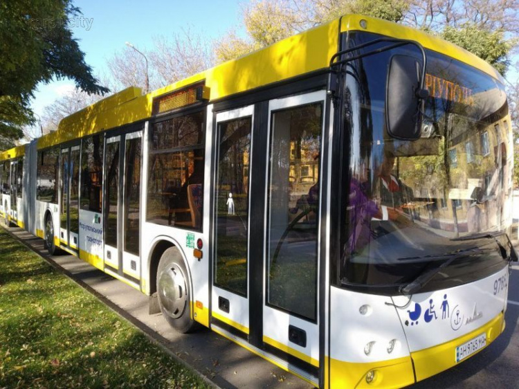 В Мариуполе запустили новый маршрут 16А и автобусы-гармошки (ФОТО+ВИДЕО+ПАНОРАМА 360°)