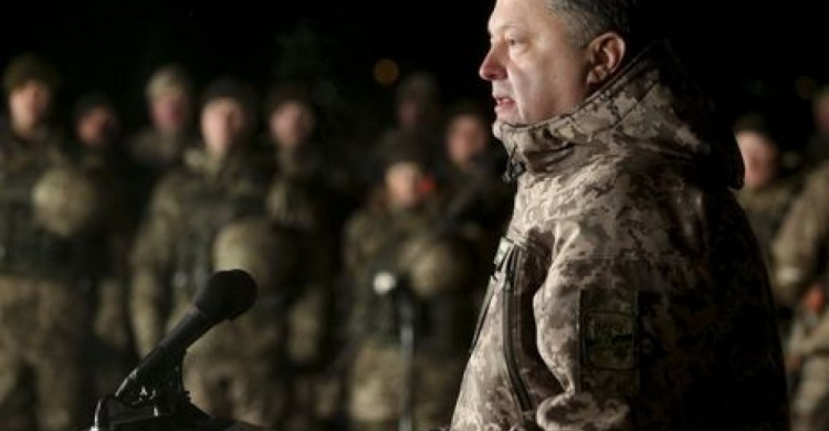 Порошенко создал над Донбассом новую военно-воздушную зону