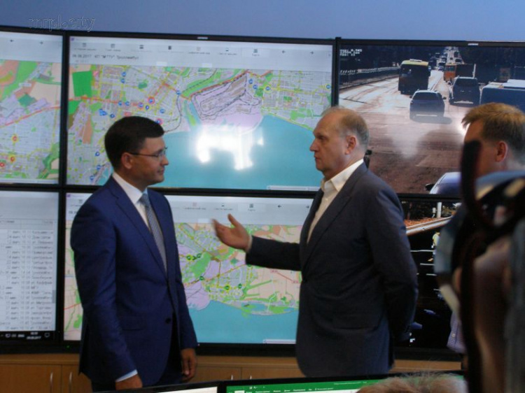 В Мариуполе за 40 тыс. евро открыли современную диспетчерскую службу общественного транспорта (ФОТО)