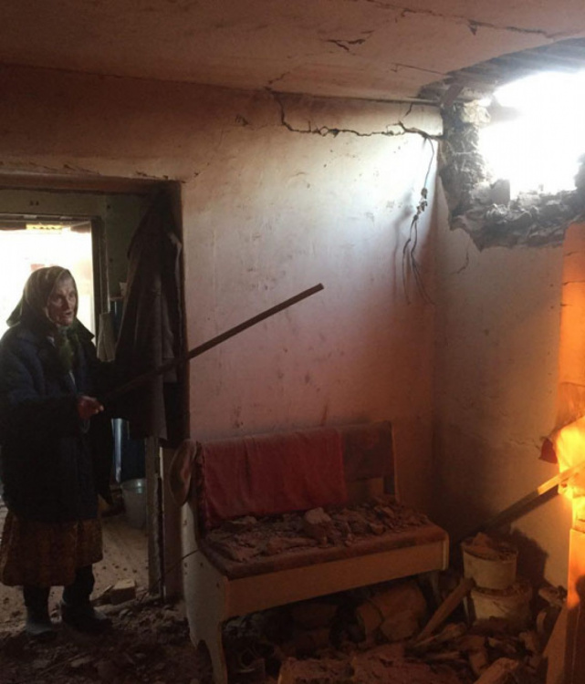 Пенсионерка в Донецкой области из-за обстрела лишилась дома