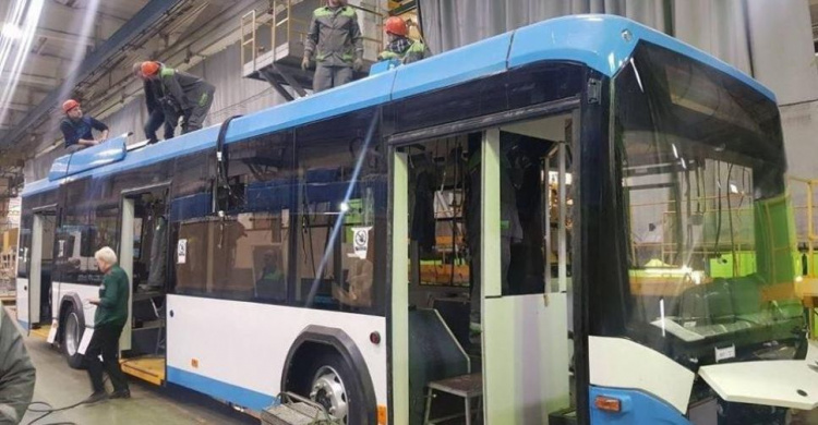 Стало известно, когда в Мариуполь поступят новые троллейбусы (ФОТО)