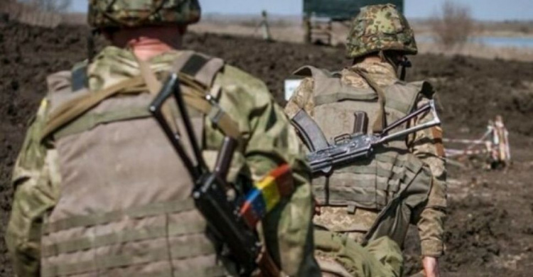 Боевики снова нарушили перемирие в Донбассе: украинский военный получил ранение