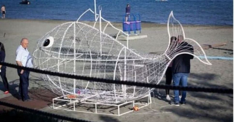 На пляжах Мариуполя появятся уникальные скульптуры для сбора пластика
