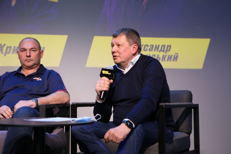 В столице Украины хоккейные эксперты обсудили старт плей-офф