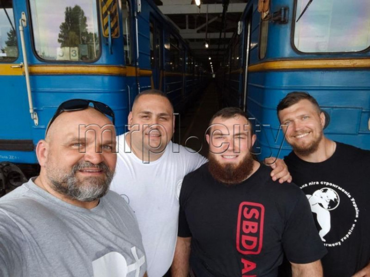 Поезд под землей: мариуполец Александр Лашин готовится к новому рекорду Украины