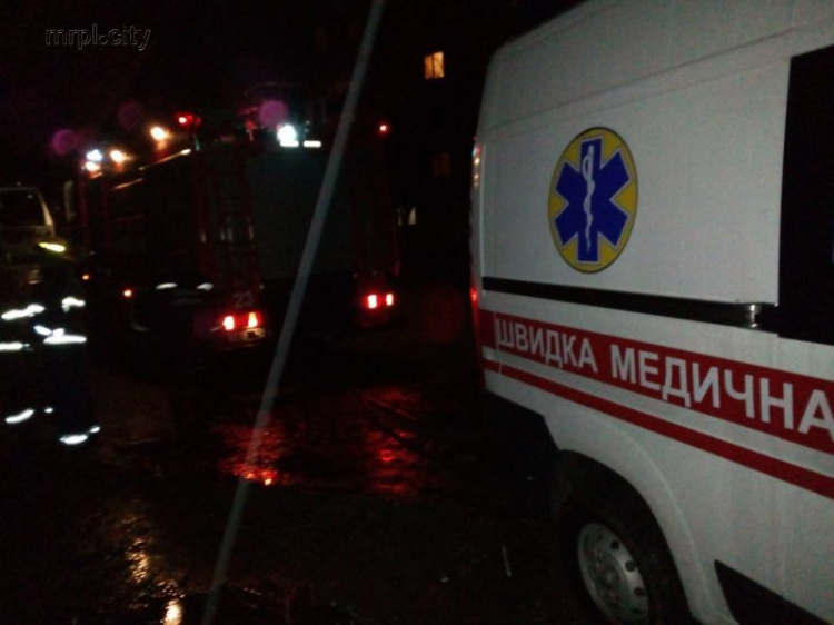 В Мариуполе спасатели оказали помощь двум бригадам скорой помощи (ФОТО)