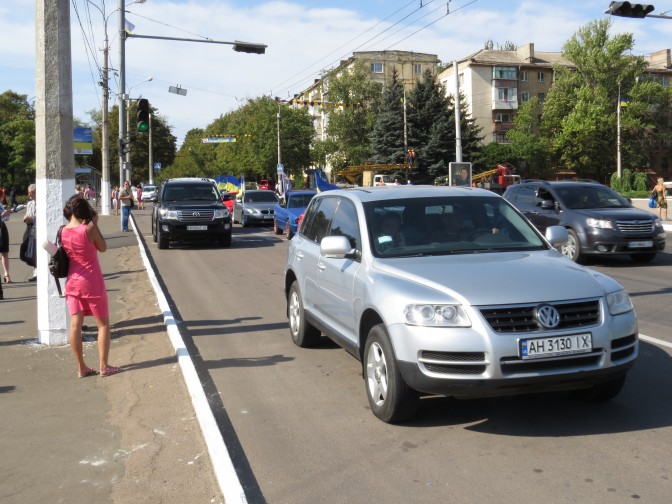 Жебривский стал лидером автопробега в Мариуполе (ФОТО+ВИДЕО)