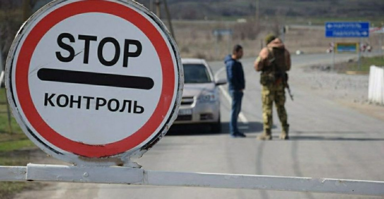 Не пустили на химиотерапию: в Донбассе боевики запрещают пересекать КПВВ даже по жизненно важным причинам