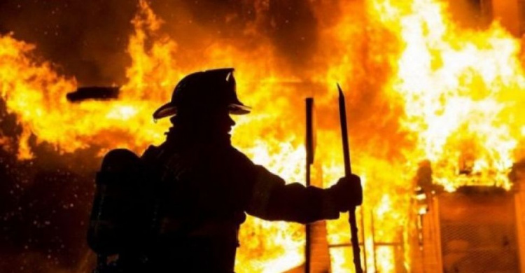 В Мариуполе погиб мужчина при пожаре в частном доме