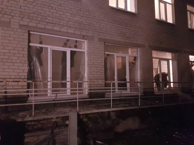 В Новолуганске после обстрела выявили десятки элементов РСЗО 