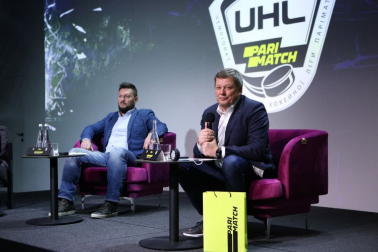 На презентации юбилейного сезона Украинской хоккейной лиги говорили о мариупольской команде